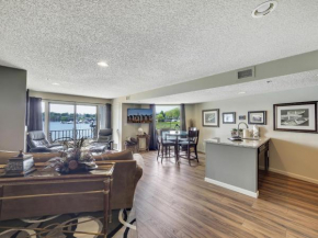 114 Edgewater Inn